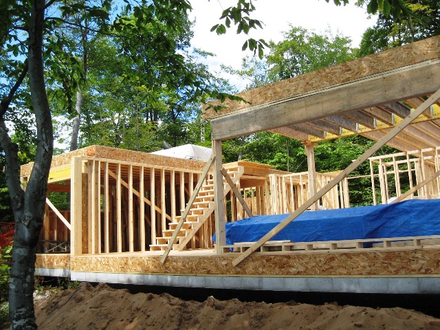 picture of front elevation, first floor framing